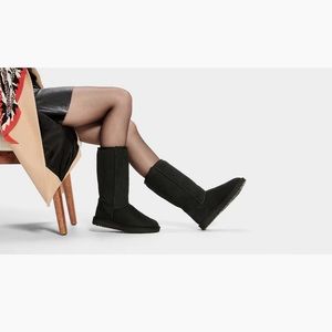 UGG CLASSIC TALL II BOOT